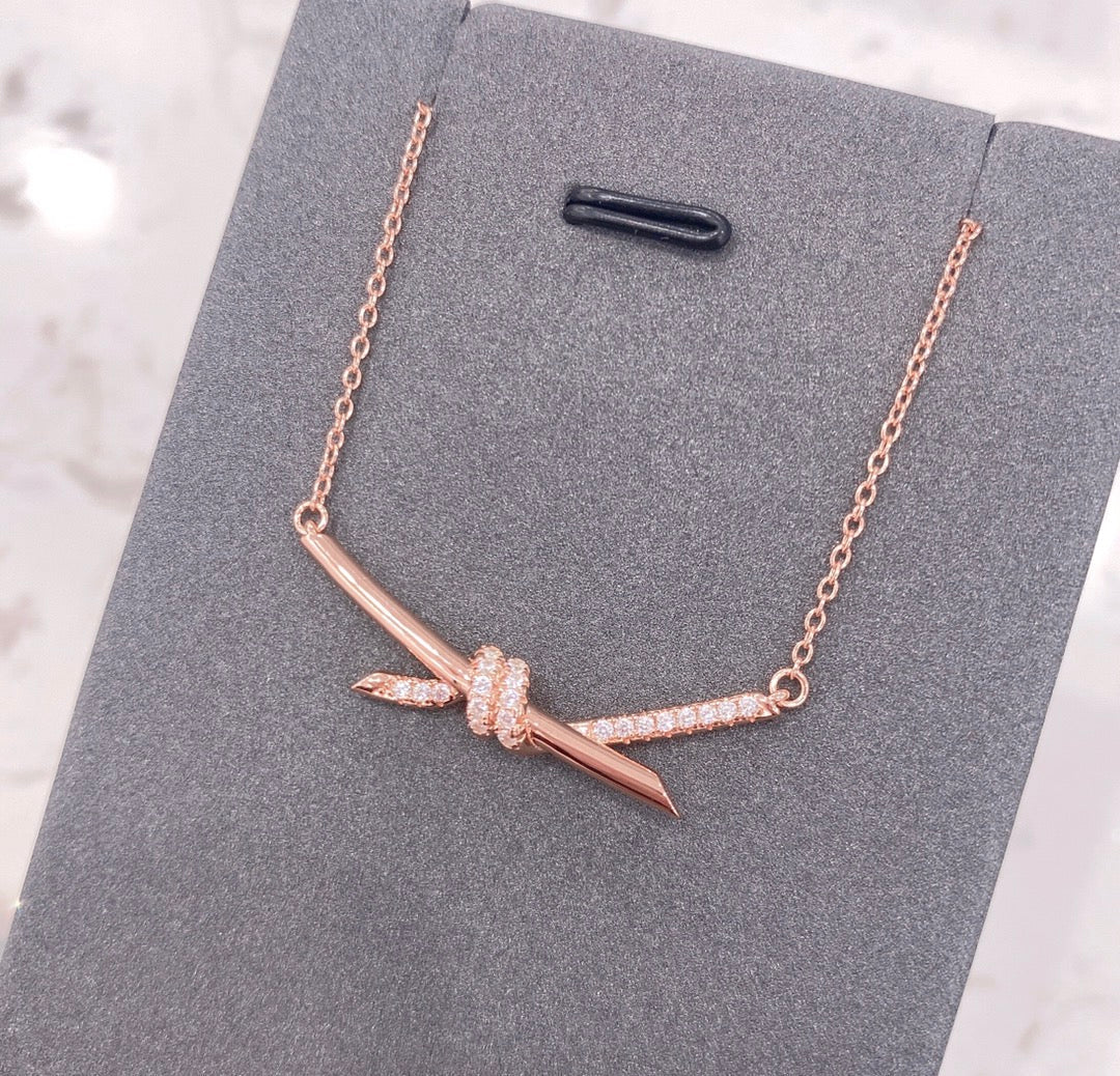 [Eterna Jewels]KNOT NECKLACE DIAMONDS
