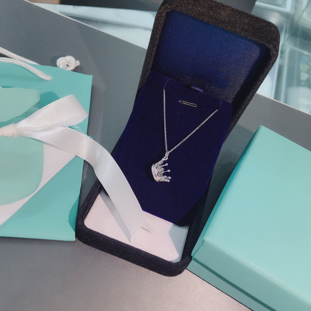 [Eterna Jewels]CROWN PEDANT NECKLACE