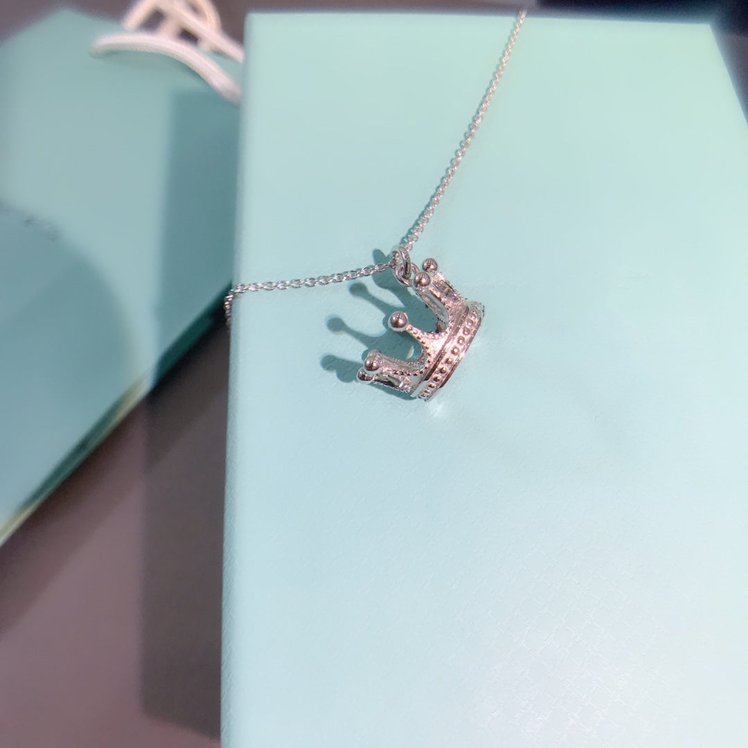 [Eterna Jewels]CROWN PEDANT NECKLACE