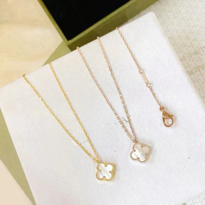 [Eterna Jewels]CLOVER MINI 9.5MM WHITE MOTHER-OF-PEARL NECKLACE