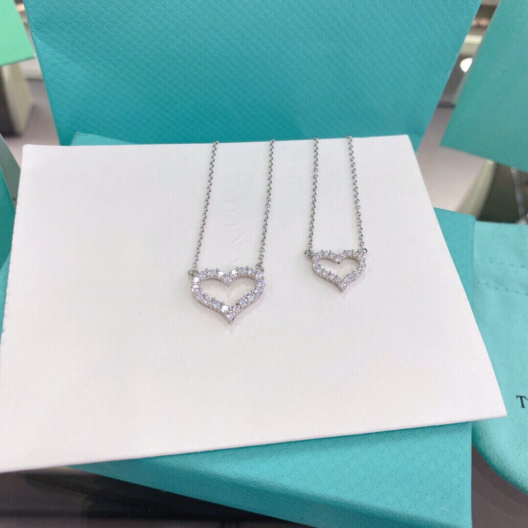 [Eterna Jewels]HEART-SHAPED DIAMOND NECKLACE