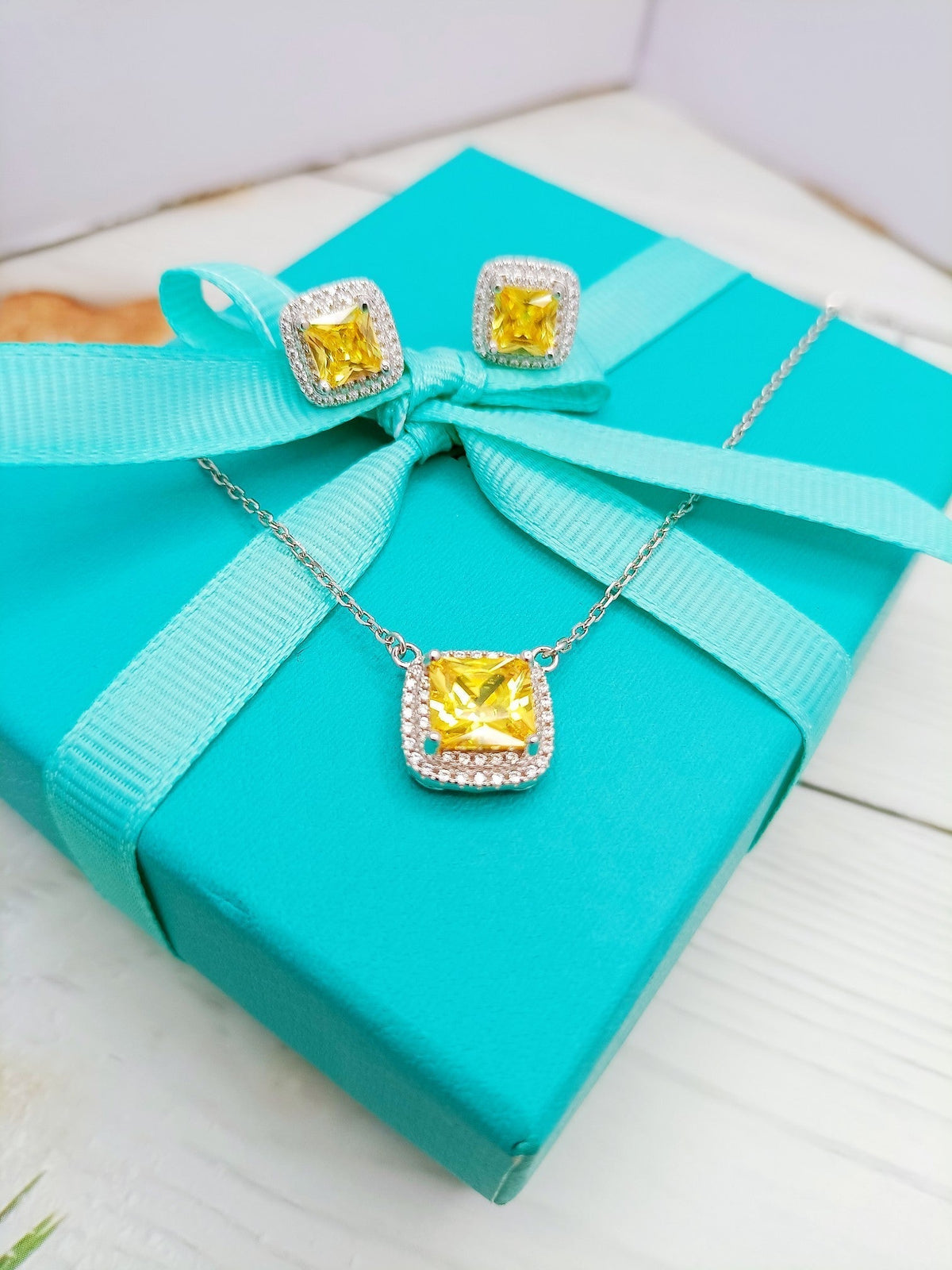 [Eterna Jewels]SPARKLERS CITRINE GEMSTONE PENDANT NECKLACE STERLING SILVER