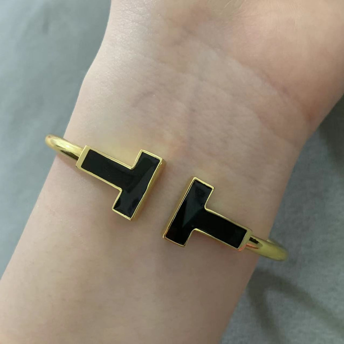 [Eterna Jewels]T WIDE ONYX OPEN BRACELET