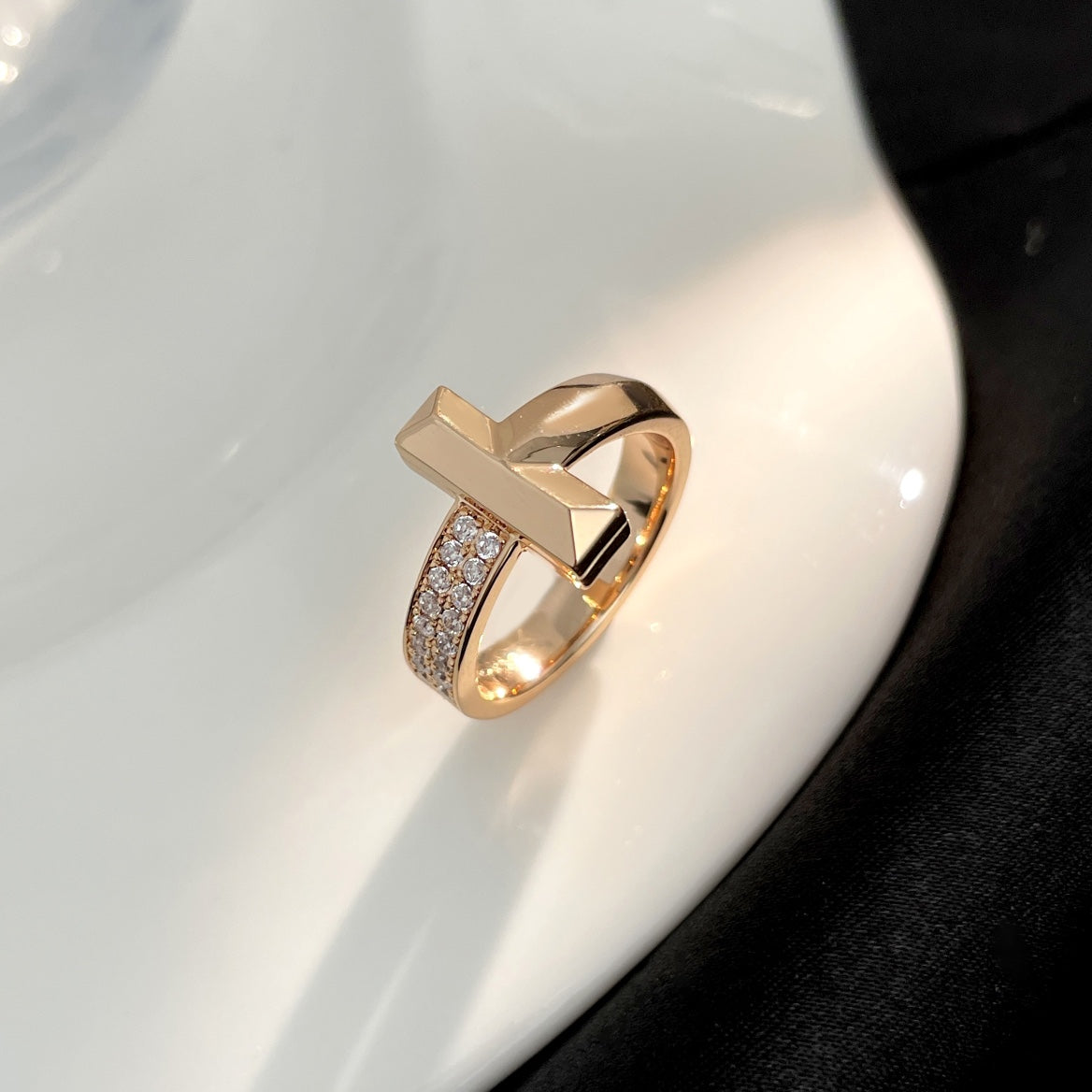 [Eterna Jewels]T WIDE DIAMOND RING