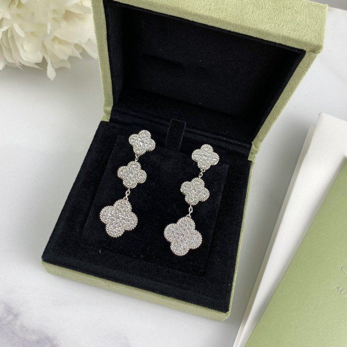 [Eterna Jewels]CLOVER 3 MOTIF DIAMOND SILVER DROP EARRINGS