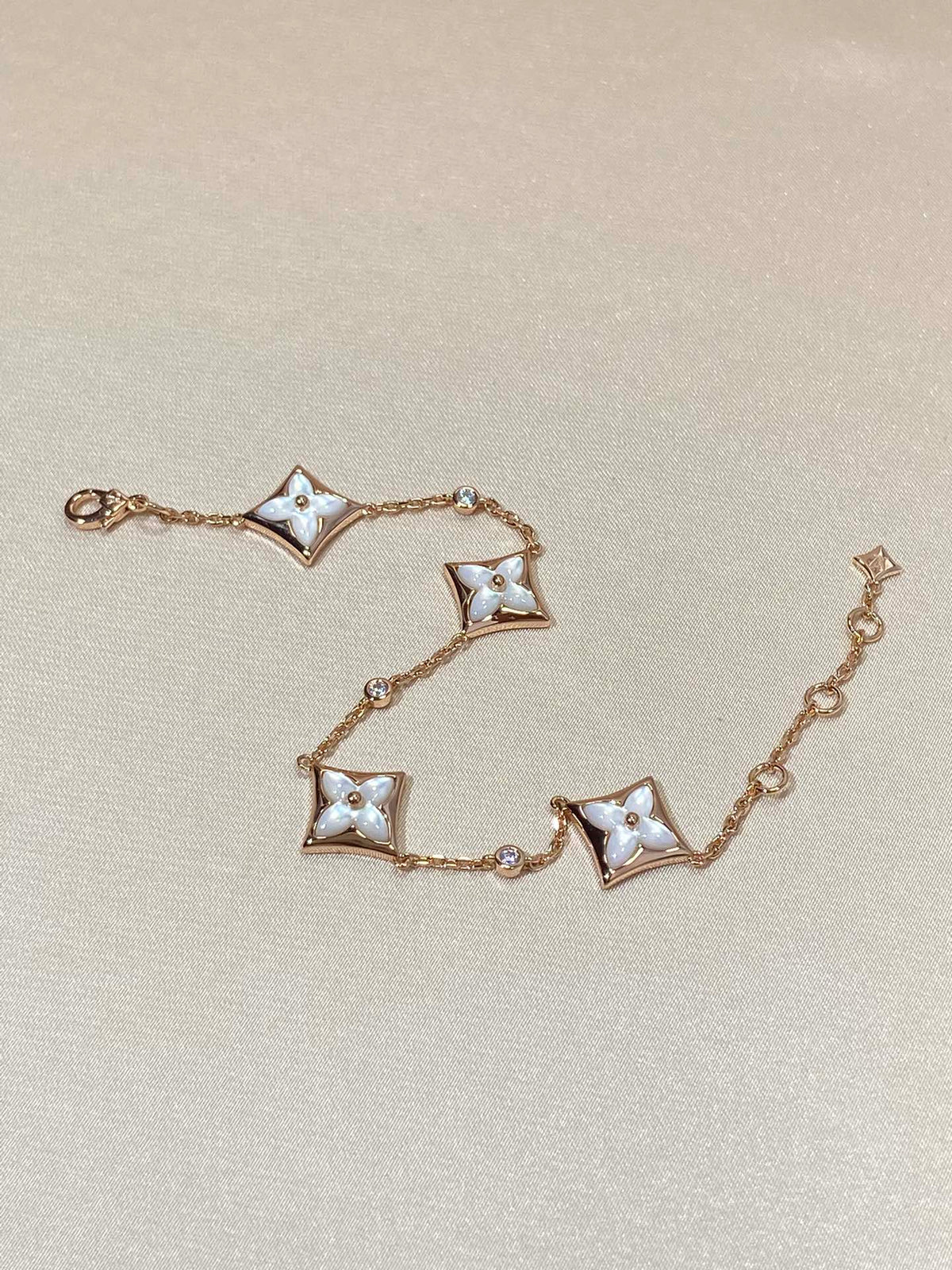 [Eterna Jewels]STAR 4 MOTIF MOP DIAMOND PINK GOLD BRACELET