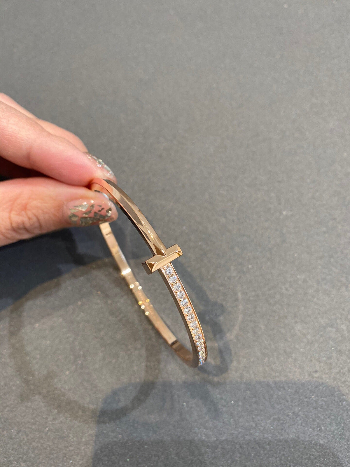 [Eterna Jewels]NARROW T1 HINGED BANGLE DIAMOND PINK GOLD