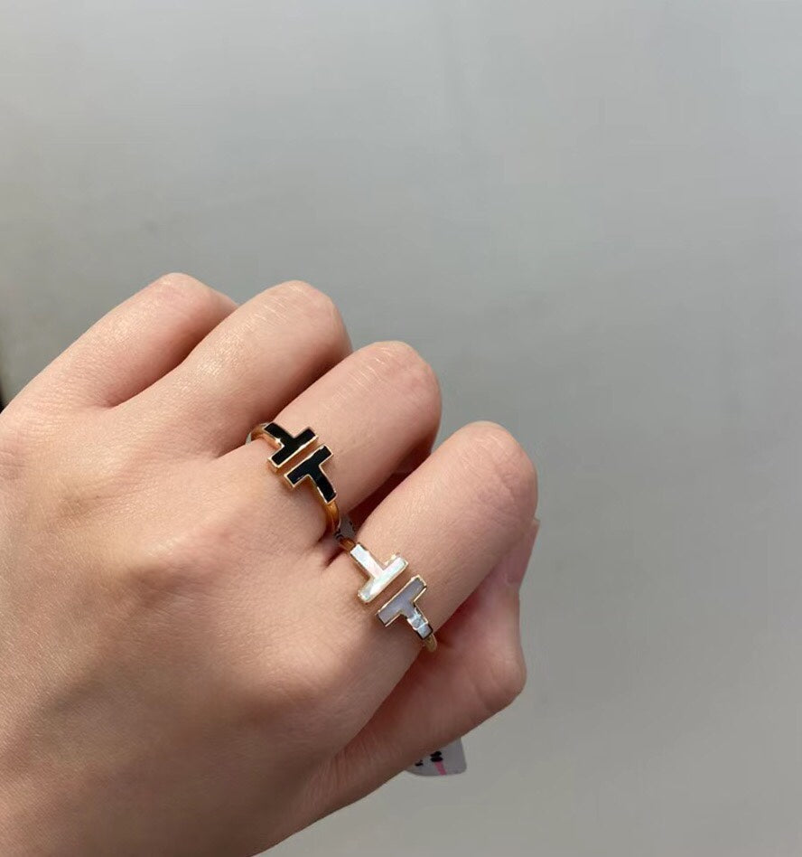 [Eterna Jewels]T SMALL ONYX PINK GOLD RING