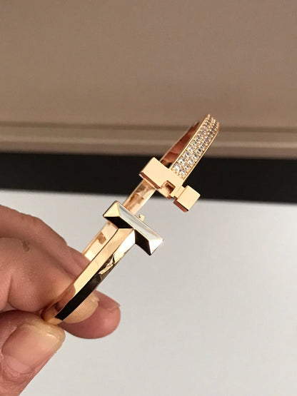 [Eterna Jewels]T1 WIDE DIAMOND HINGED BANGLE PINK GOLD
