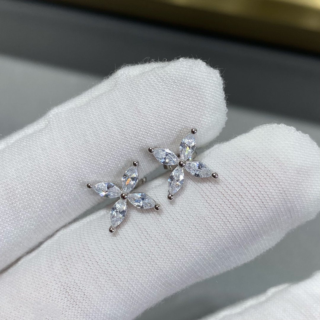[Eterna Jewels]VICTORIA SILVER DIAMOND STUD MINI EARRINGS
