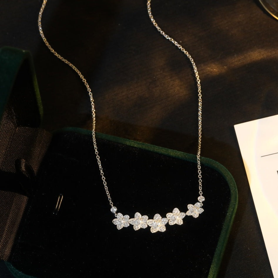 [Eterna Jewels]]wild flower diamond line pendant