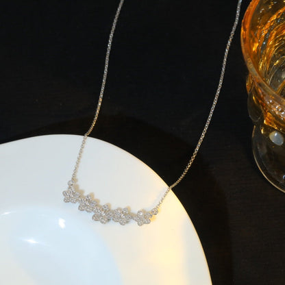 [Eterna Jewels]]wild flower diamond line pendant