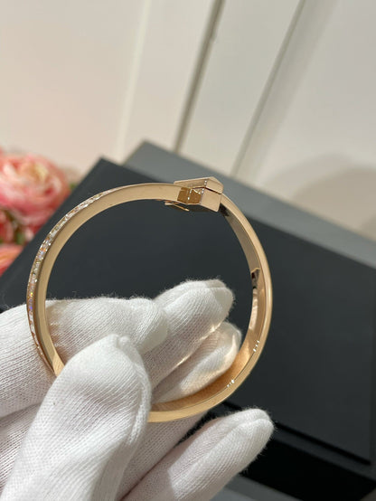 [Eterna Jewels]WIDE HINGED BANGLE PINK GOLD WITH BAGUETTE DIAMONDS