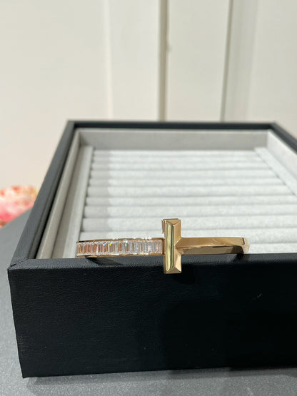 [Eterna Jewels]WIDE HINGED BANGLE PINK GOLD WITH BAGUETTE DIAMONDS