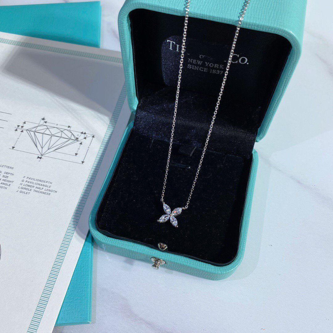 [Eterna Jewels]PLATINUM AND DIAMOND VICTORIA PENDANT NECKLACE