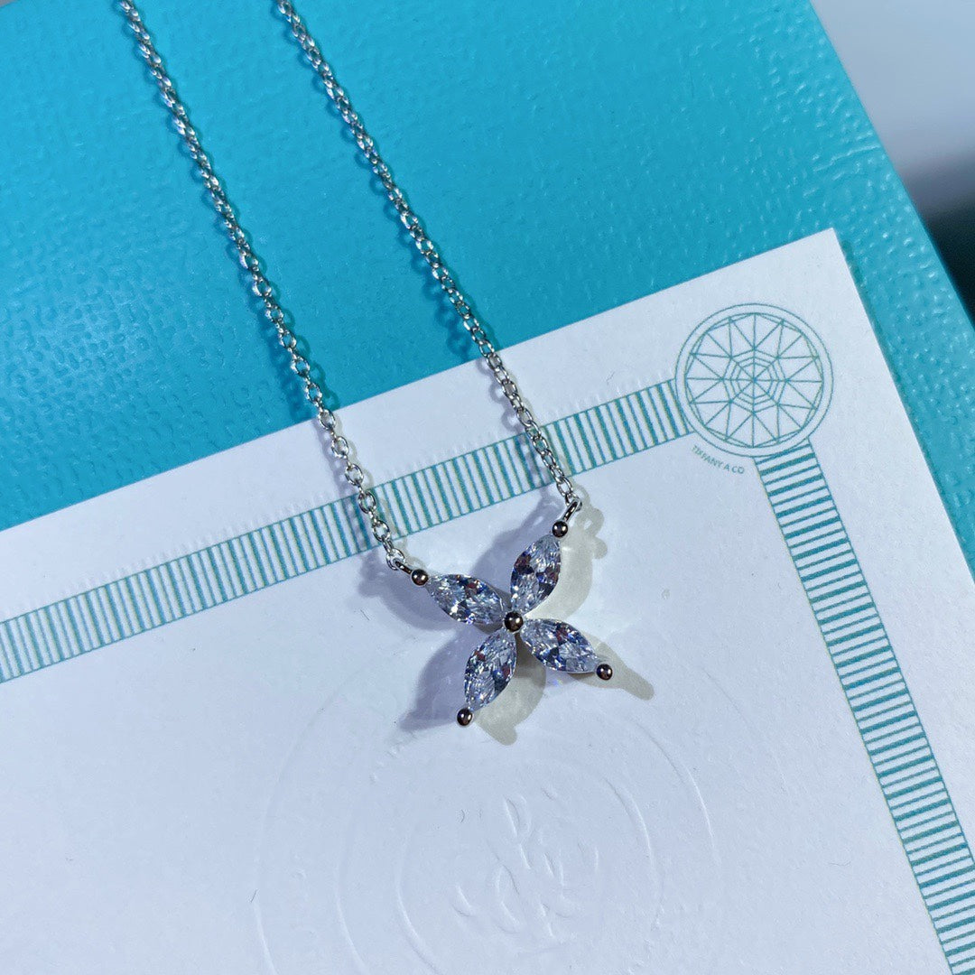 [Eterna Jewels]PLATINUM AND DIAMOND VICTORIA PENDANT NECKLACE