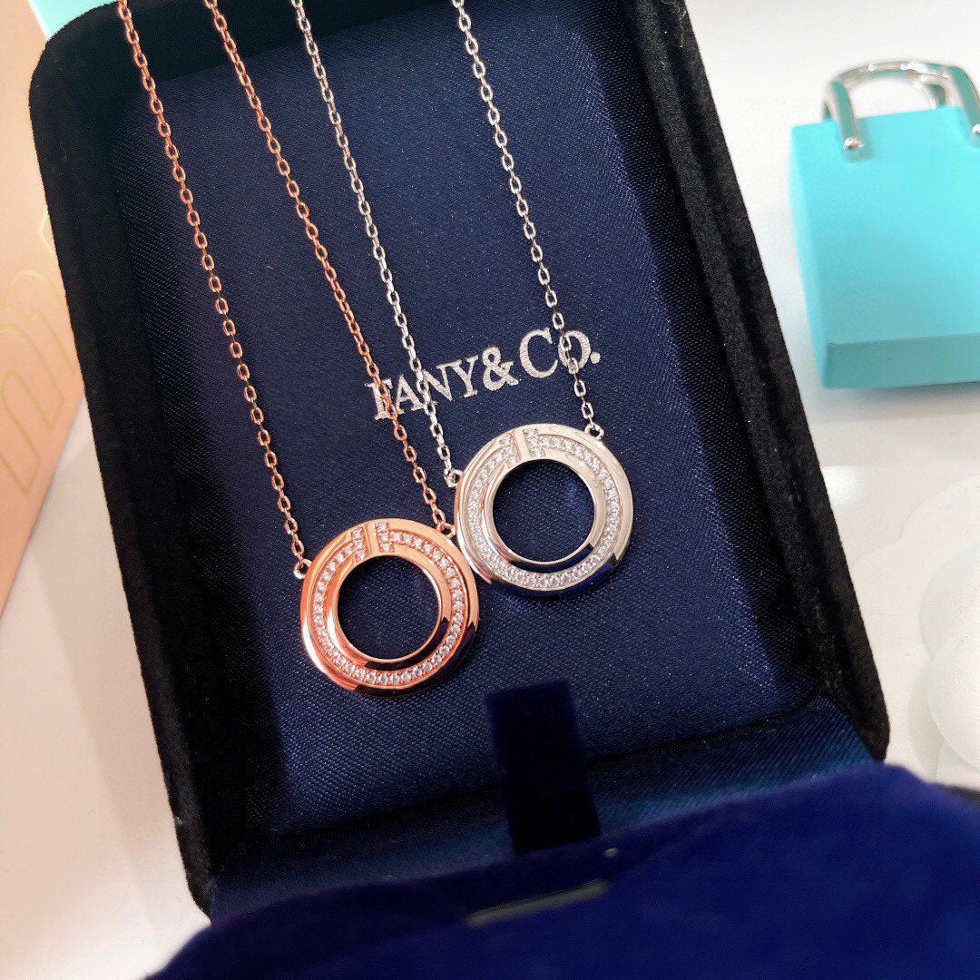 [Eterna Jewels]DIAMOND AND MOTHER OF PEARL CIRCLE PENDANT
