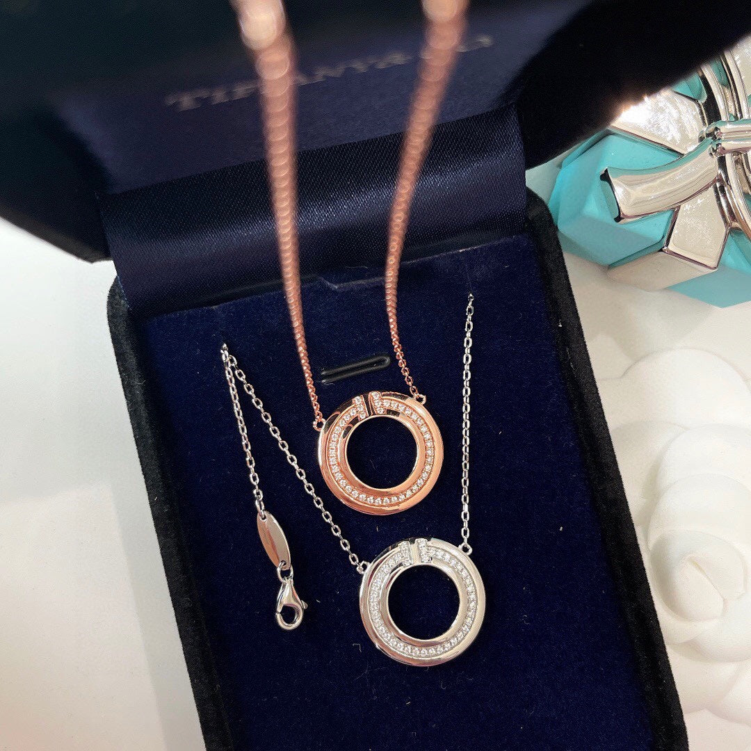 [Eterna Jewels]DIAMOND AND MOTHER OF PEARL CIRCLE PENDANT