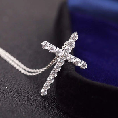[Eterna Jewels]MOISSANITE STONE CROSS PENDANT NECKLACE SIMULATED DIAMOND CROSS CHOKER